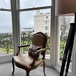 Regency Apartment - Sea View - By Brighton Holiday Lets